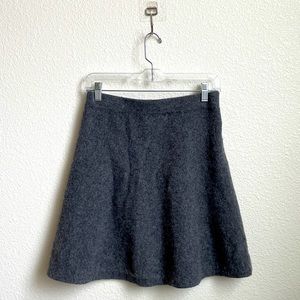 Tahari gray wool swing skirt with zip